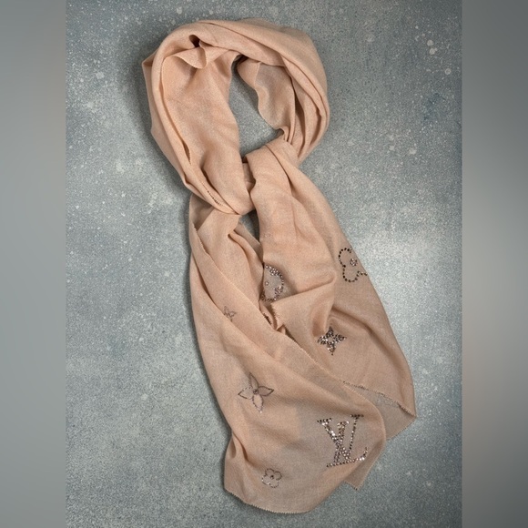 Louis Vuitton 100% Cashmere Made in Italy Shawl - Picture 1 of 4